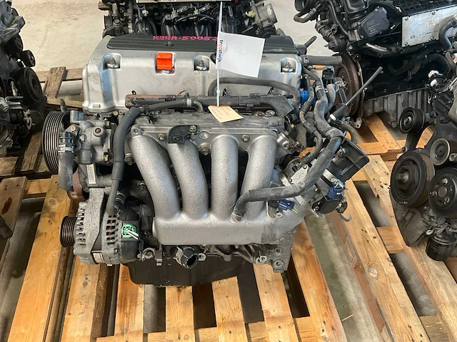 Honda - 2.4l k24a - car engine - afbeelding 1 van  4