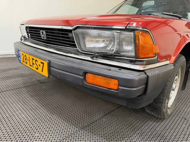 Honda - accord ex - oldtimer - 1983 - afbeelding 2 van  30