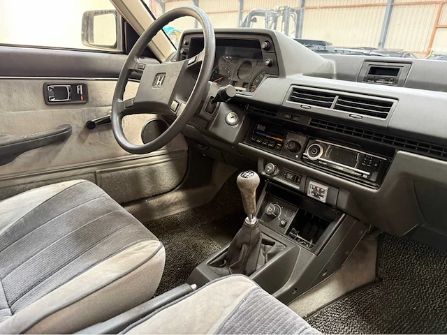Honda - accord ex - oldtimer - 1983 - afbeelding 6 van  30