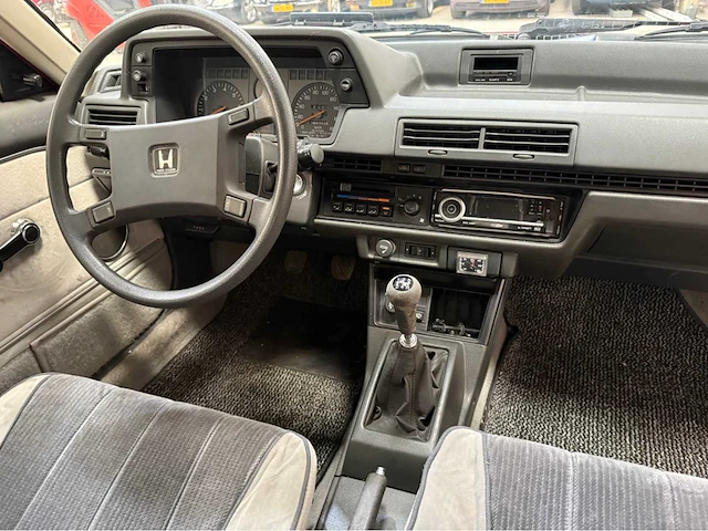 Honda - accord ex - oldtimer - 1983 - afbeelding 7 van  30