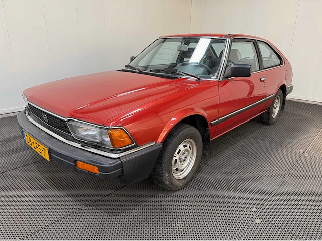 Honda - accord ex - oldtimer - 1983 - afbeelding 1 van  30