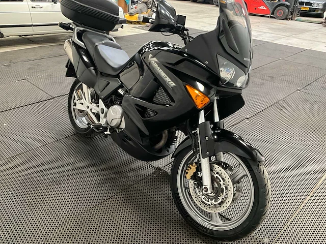 Honda - all-road - xl1000v - varadero - motorfiets - 2005 - afbeelding 4 van  16