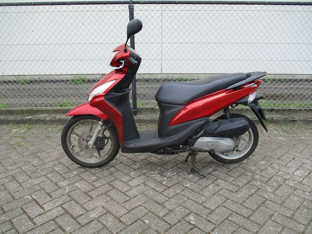 Honda - bromscooter - nsc 50 vision 16 injectie - scooter - afbeelding 1 van  11