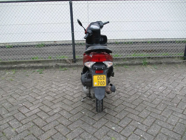 Honda - bromscooter - nsc 50 vision 16 injectie - scooter - afbeelding 10 van  11