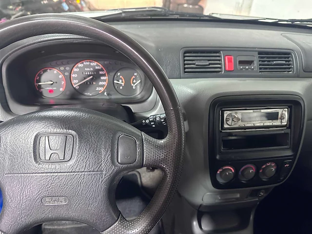 Honda - cr-v - 2.0i-16v awd- sh-xj-28 - afbeelding 2 van  18