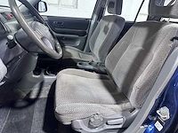 Honda - cr-v - 2.0i-16v awd- sh-xj-28 - afbeelding 6 van  18