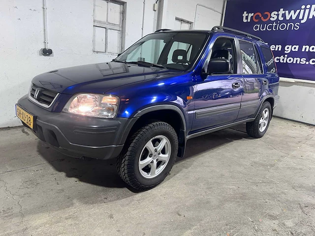 Honda - cr-v - 2.0i-16v awd- sh-xj-28 - afbeelding 1 van  18