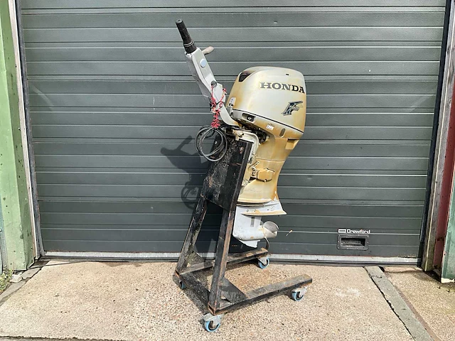 Honda - efi 4-takt bf40 - 40 pk - buitenboordmotor - afbeelding 18 van  22