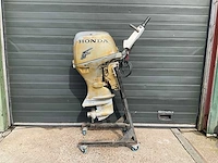Honda - efi 4-takt bf40 - 40 pk - buitenboordmotor - afbeelding 1 van  22