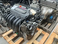 Honda - k24a - car engine - afbeelding 2 van  6