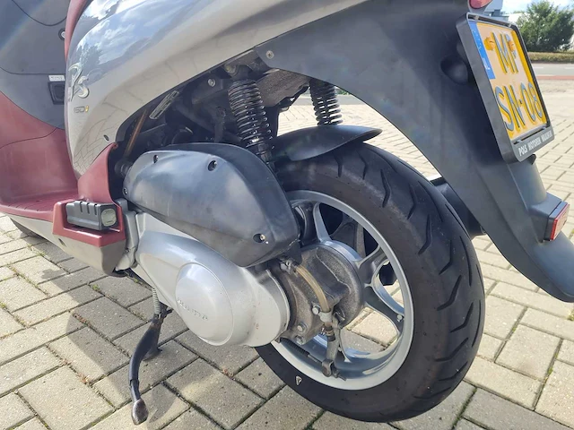 Honda - motor scooter - ses 150 dylan - mp-sn-08 - afbeelding 10 van  11