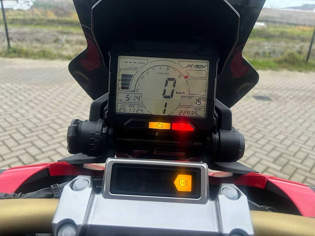 Honda - scooter - nc 750 x-adv - motorfiets - afbeelding 11 van  11