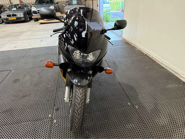 Honda - sport - cbr 600 f - motorfiets - 2000 - afbeelding 9 van  22