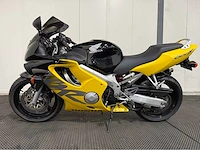 Honda - sport - cbr 600 f - motorfiets - 2000 - afbeelding 1 van  22