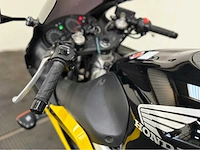 Honda - sport - cbr 600 f - motorfiets - 2000 - afbeelding 14 van  22