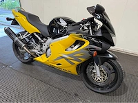 Honda - sport - cbr 600 f - motorfiets - 2000 - afbeelding 21 van  22