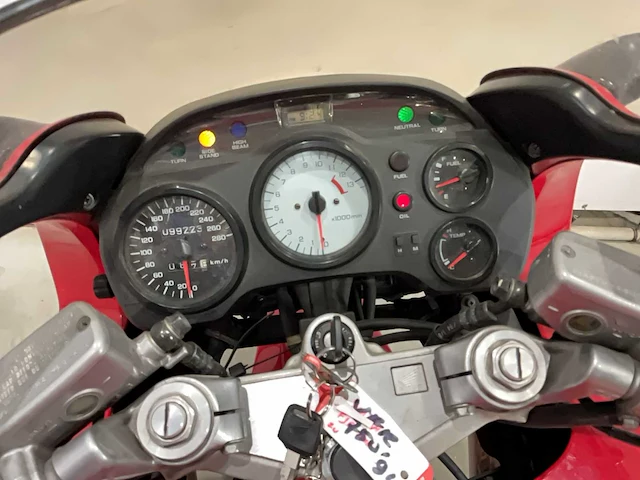 Honda - sport - vfr 750f - motorfiets - afbeelding 6 van  16