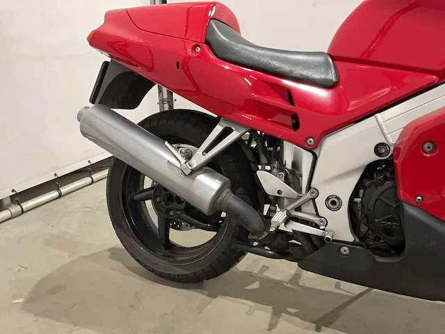 Honda - sport - vfr 750f - motorfiets - afbeelding 13 van  16