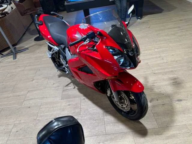 Honda - sport - vfr 800fi abs - motorfiets - afbeelding 5 van  12