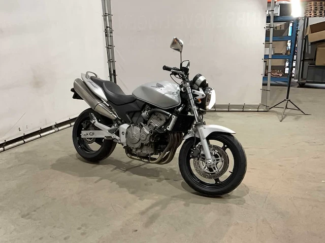 Honda - tour - cb 600 fs tophalf - motorfiets - afbeelding 11 van  18