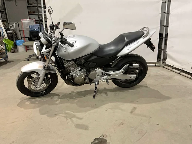 Honda - tour - cb 600 fs tophalf - motorfiets - afbeelding 12 van  18