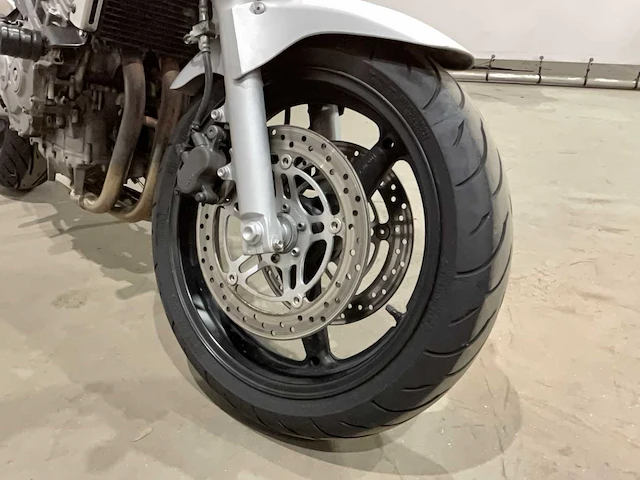 Honda - tour - cb 600 fs tophalf - motorfiets - afbeelding 15 van  18