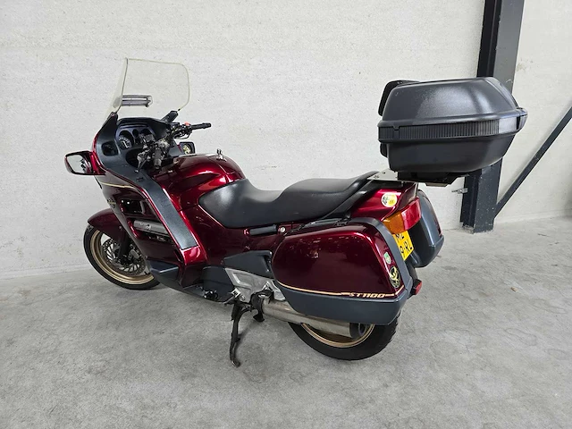 Honda - tour - st 1100 pan european - motorfiets - afbeelding 5 van  6