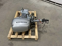 Honda 20 langstaart buitenboordmotor - afbeelding 7 van  13