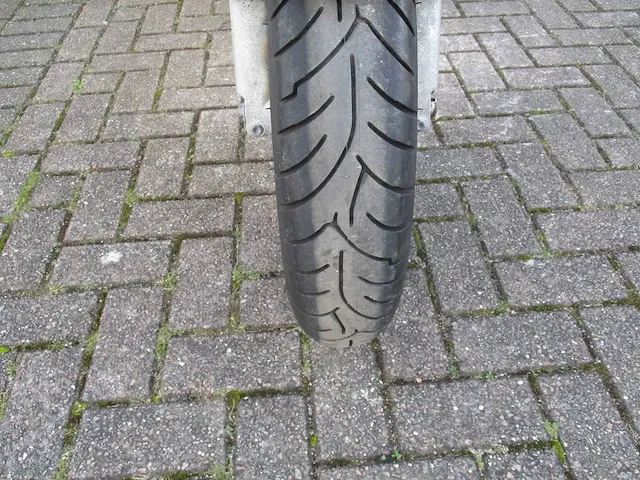 Honda 800 - sport - vfr v4 vtec - motorfiets - afbeelding 12 van  15