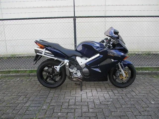 Honda 800 - sport - vfr v4 vtec - motorfiets - afbeelding 14 van  15