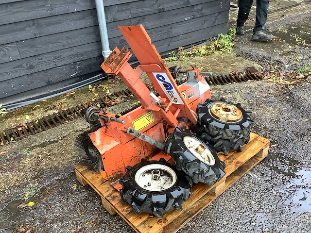 Honda bezem grondfrees - afbeelding 2 van  3