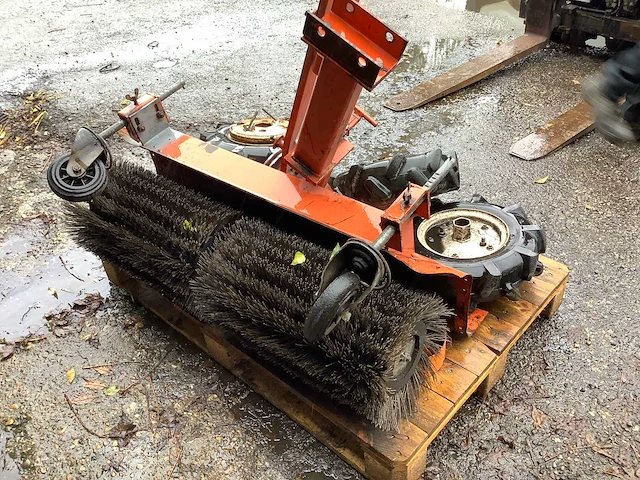Honda bezem grondfrees - afbeelding 3 van  3