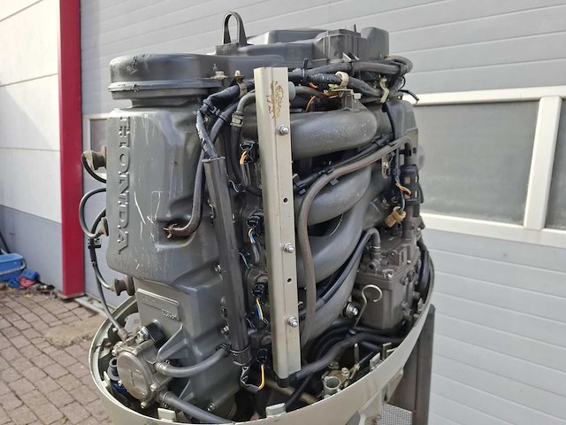 Honda bf115a buitenboordmotor - afbeelding 4 van  17