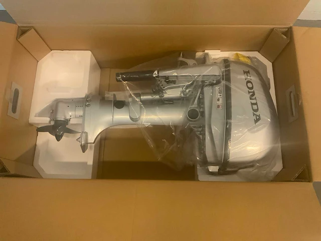 Honda bf5 shnu kortstaart buitenboordmotor ongebruikt - afbeelding 1 van  7