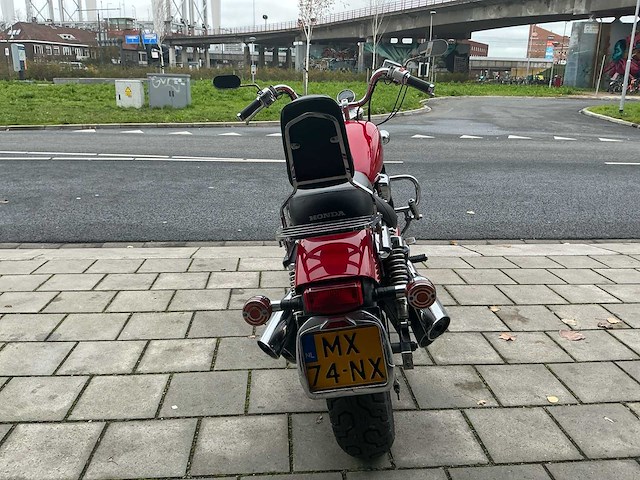 Honda chopper vf 750c magna - afbeelding 16 van  21