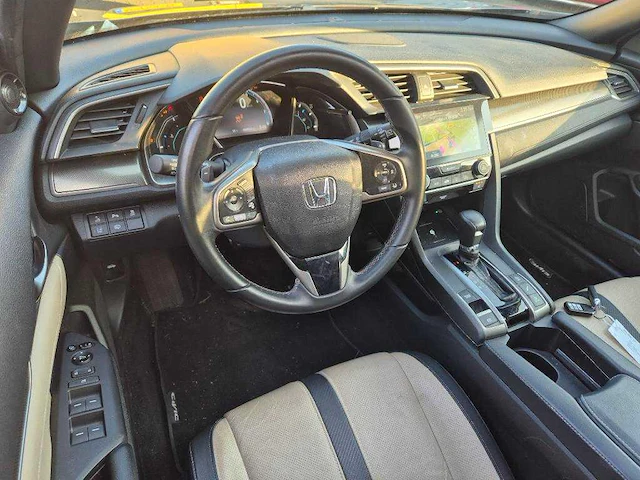 Honda civic 1.0 i-vtec executive; xp-456-d - afbeelding 2 van  20