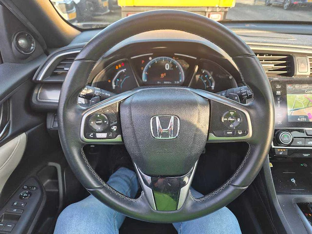 Honda civic 1.0 i-vtec executive; xp-456-d - afbeelding 18 van  20