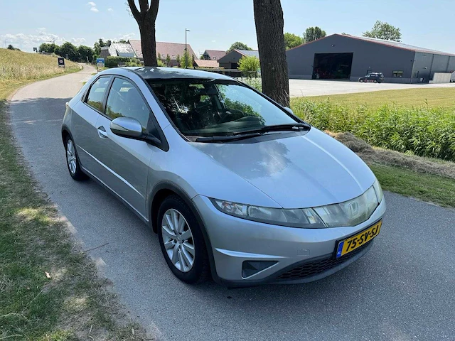 Honda civic 1.8 airco comfort 75-sv-sj - afbeelding 12 van  25