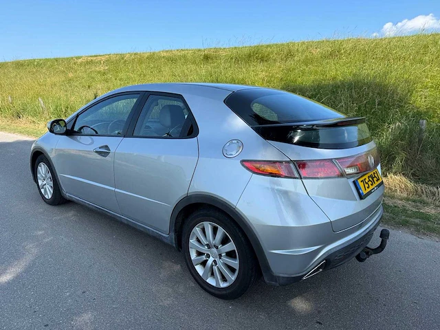 Honda civic 1.8 airco comfort 75-sv-sj - afbeelding 21 van  25