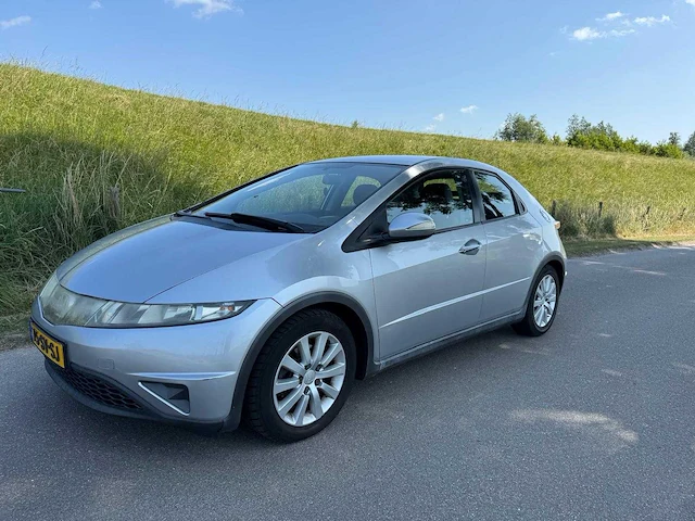 Honda civic 1.8 airco comfort 75-sv-sj - afbeelding 18 van  25