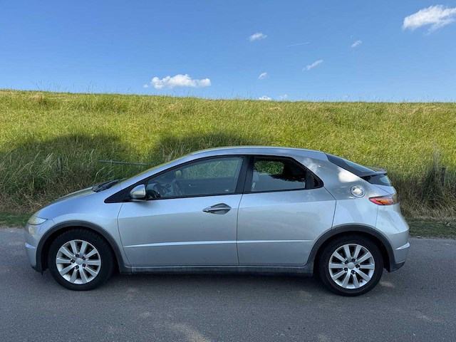 Honda civic 1.8 airco comfort 75-sv-sj - afbeelding 19 van  25