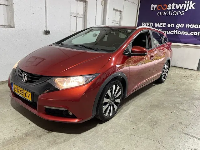 Honda civic tourer 1.6d executive, r-828-kv - afbeelding 1 van  22
