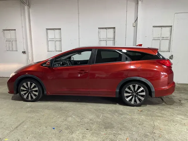 Honda civic tourer 1.6d executive, r-828-kv - afbeelding 2 van  22