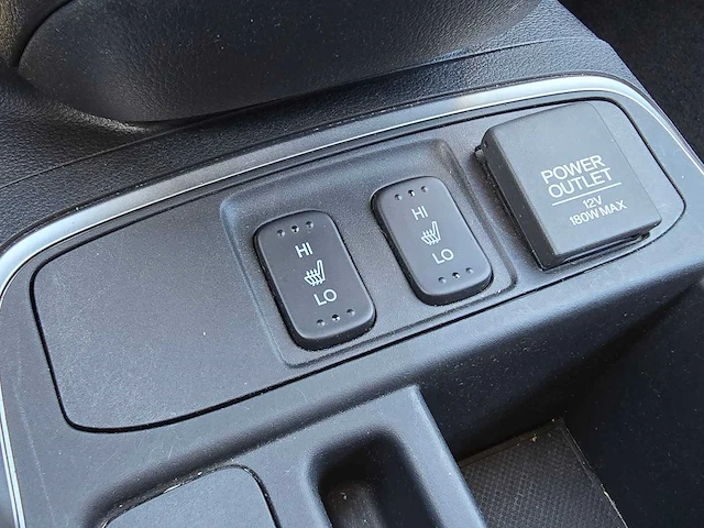 Honda cr-v 2.0 4wd executive 2018 | j-703-xv - afbeelding 25 van  33
