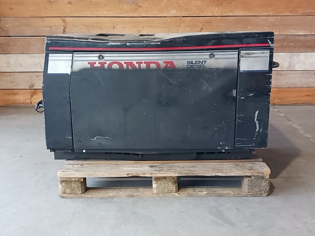 Honda diesel aggregaat 12kva - afbeelding 12 van  19
