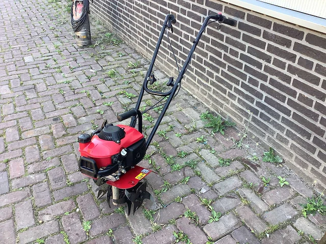 Honda fg201 grondfrees - afbeelding 1 van  5