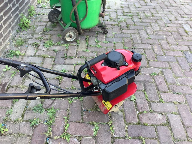 Honda fg201 grondfrees - afbeelding 3 van  5