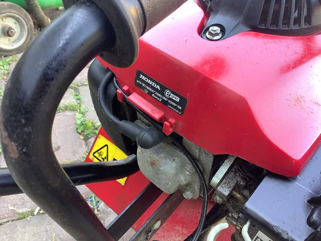 Honda fg201 grondfrees - afbeelding 5 van  5