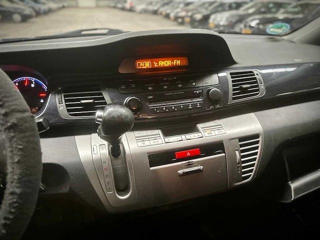 Honda fr-v 1.8i comfort, 2-tfl-01 - afbeelding 5 van  16