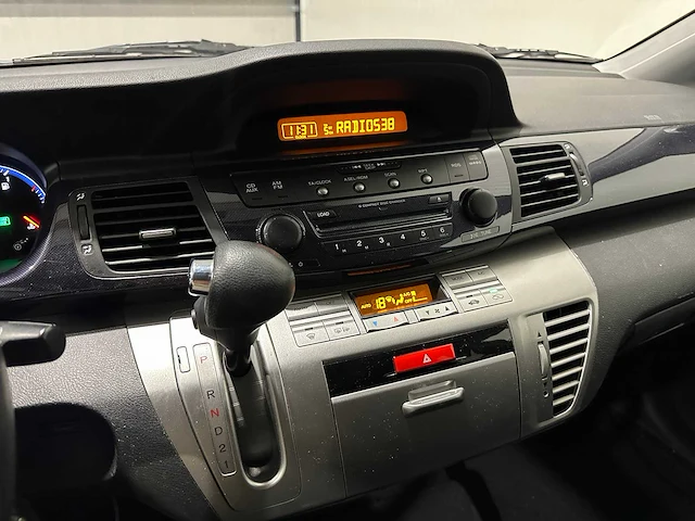 Honda fr-v 1.8i lifestyle automaat 49-xx-lv nieuwe apk - afbeelding 8 van  23
